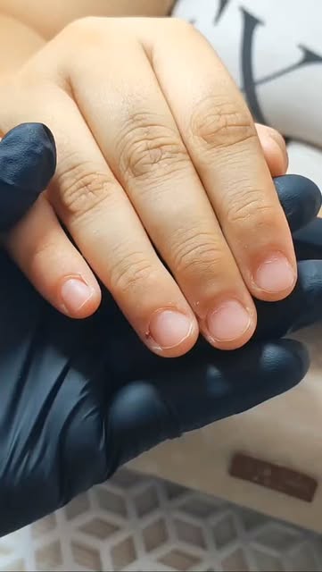 Manutenção de unhas alongadas - cuidados profissionais na Bloom Beauty Care